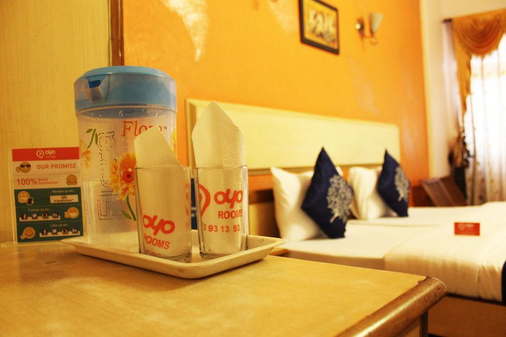 Oyo Rooms Noida Sector 12 Exterior foto
