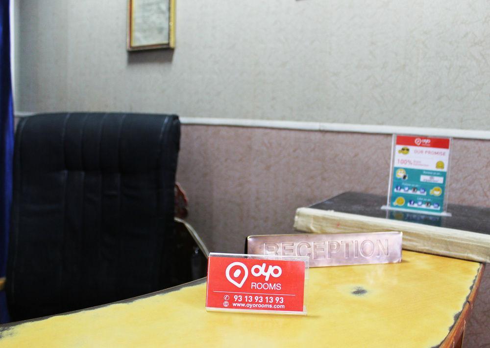Oyo Rooms Noida Sector 12 Exterior foto